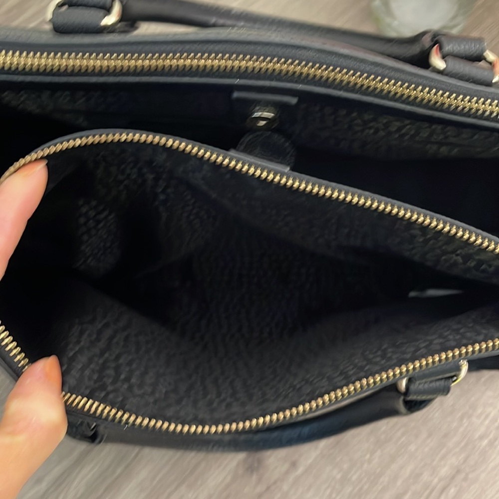 Kate Spade Tote - Picture 4 of 6